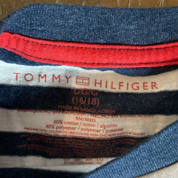 Big Boy Tommy Hilfiger Short sleeve navy blue & white Striped Tee Shirt - Picture 7 of 8
